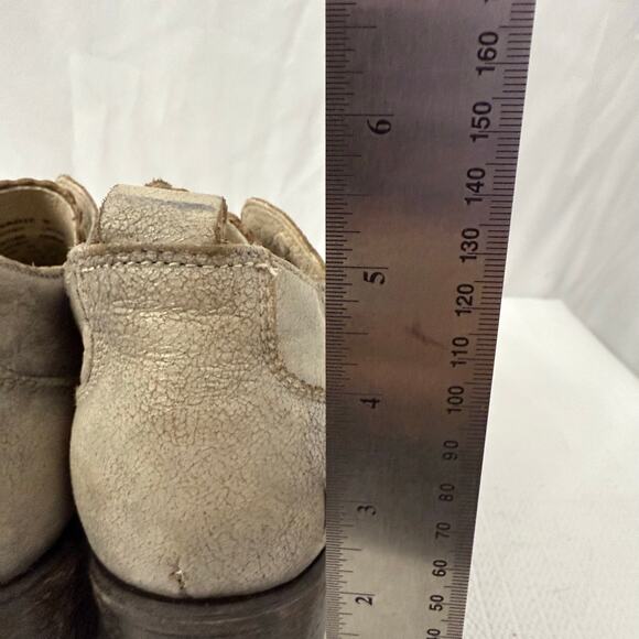 Freebird by Steven Sadie Distressed Ice Gray Ankle Boot Women's Size 8 - Picture 5 of 11